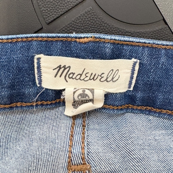 Madewell 10" High-Rise Skinny Jeans in Pine Wash: Yoke Edition - 33 - Picture 5 of 9